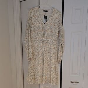Floral V-Neck Long Sleeve Dress